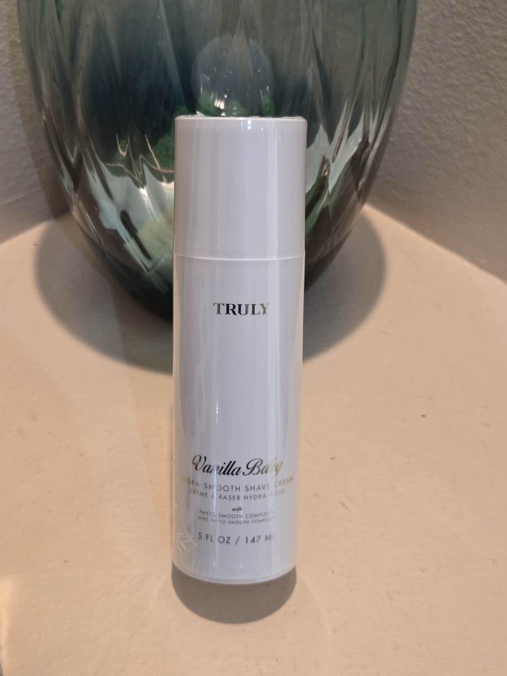 TRULY Vanilla Baby Hydra-Smooth Shave Cream 5 oz 147 mL Phyto-Smooth New